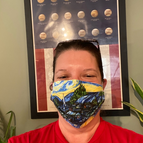 Meet your Posher, Deborah - Picture 2 of 3